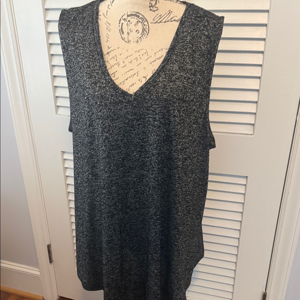 Lane Bryant Black Sparkle  V-Neck Sleeveless Tunic Tank